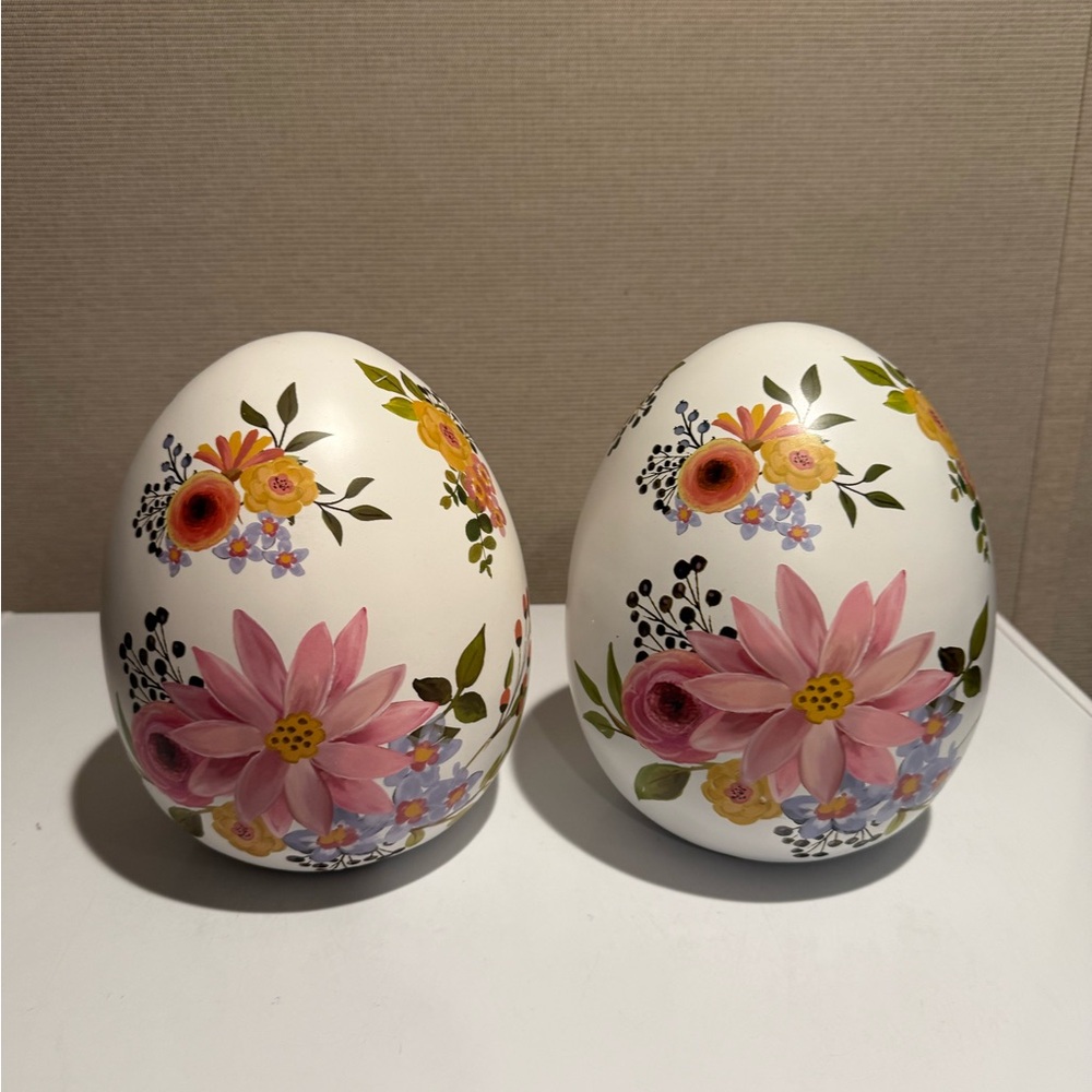 Floral Egg-Shaped Home Decor Accents